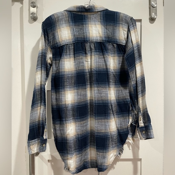 Oversized flannel - Picture 3 of 3